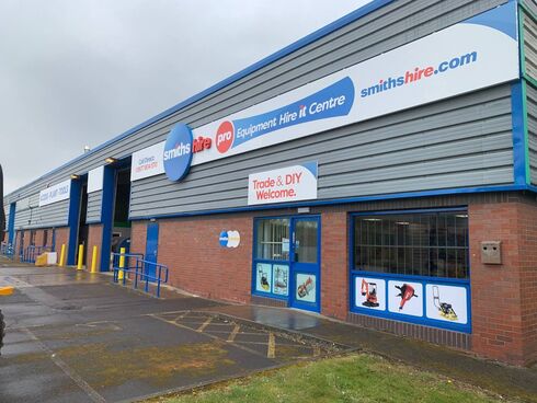 Smiths expands again