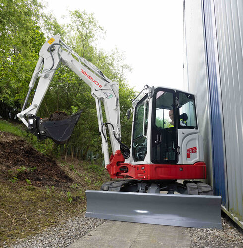 Hands-on with Takeuchi